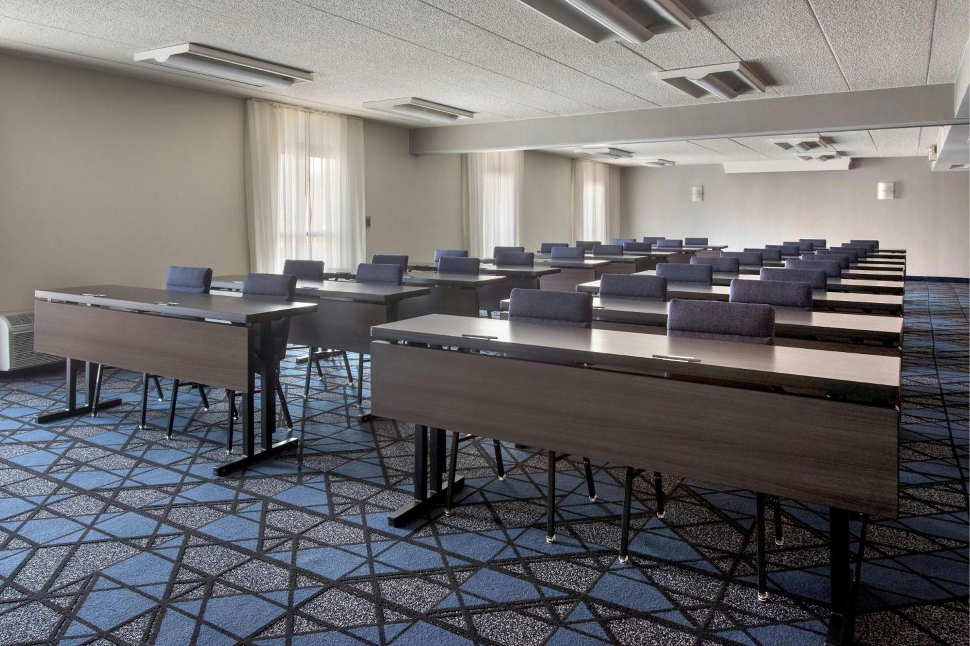 Courtyard By Marriott New Carrollton Landover Exteriör bild