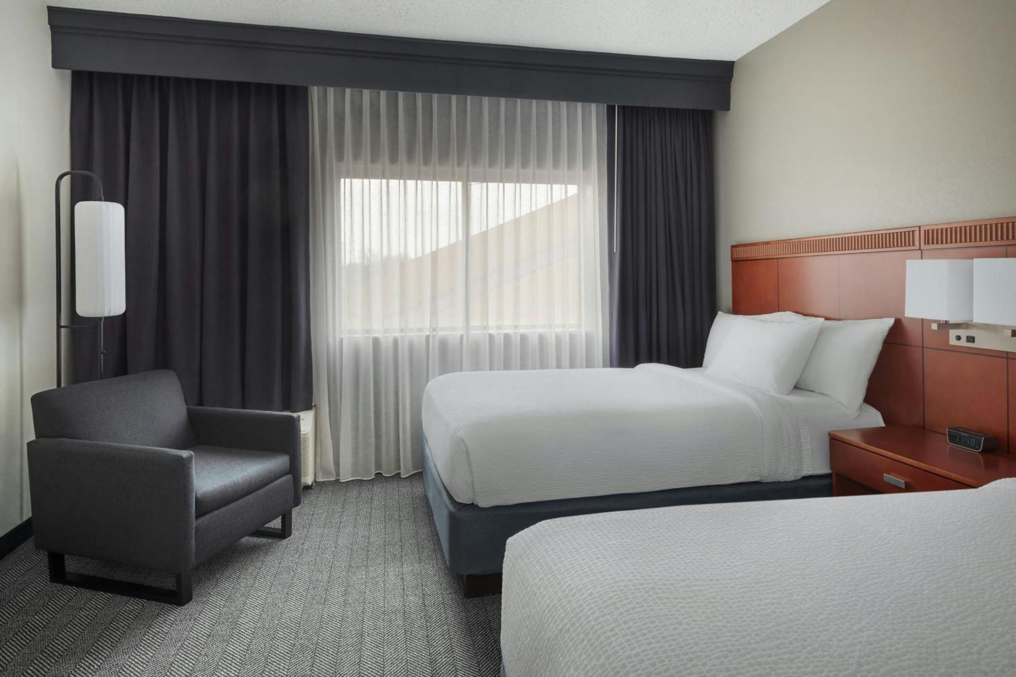Courtyard By Marriott New Carrollton Landover Exteriör bild