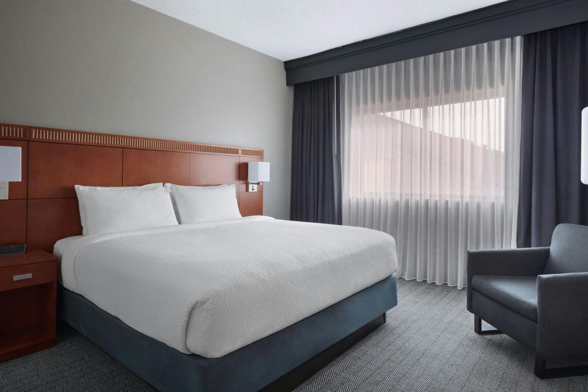 Courtyard By Marriott New Carrollton Landover Exteriör bild